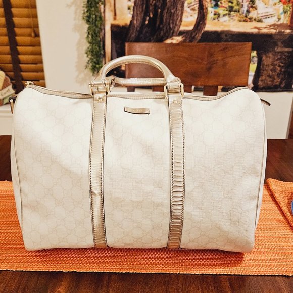 Gucci Handbags - *AUTHENTIC* Gucci Boston Supreme Joy with matching wallet